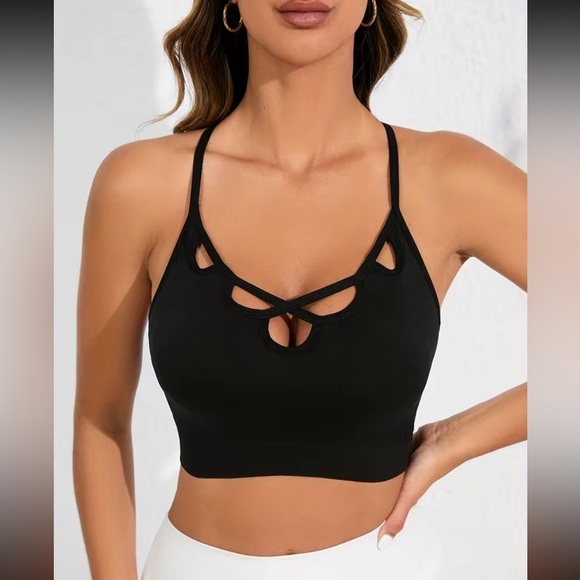 boutique Other - NWOT, Black Criss-cross Camisole Bra Top